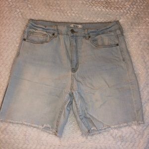 Light washed Bermuda shorts
